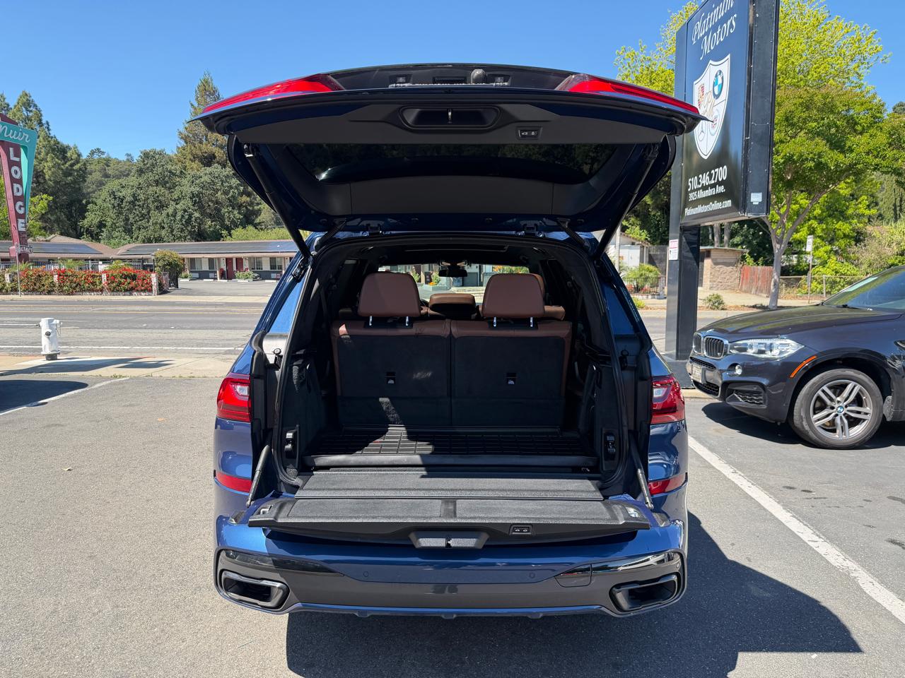 BMW X7  2021
