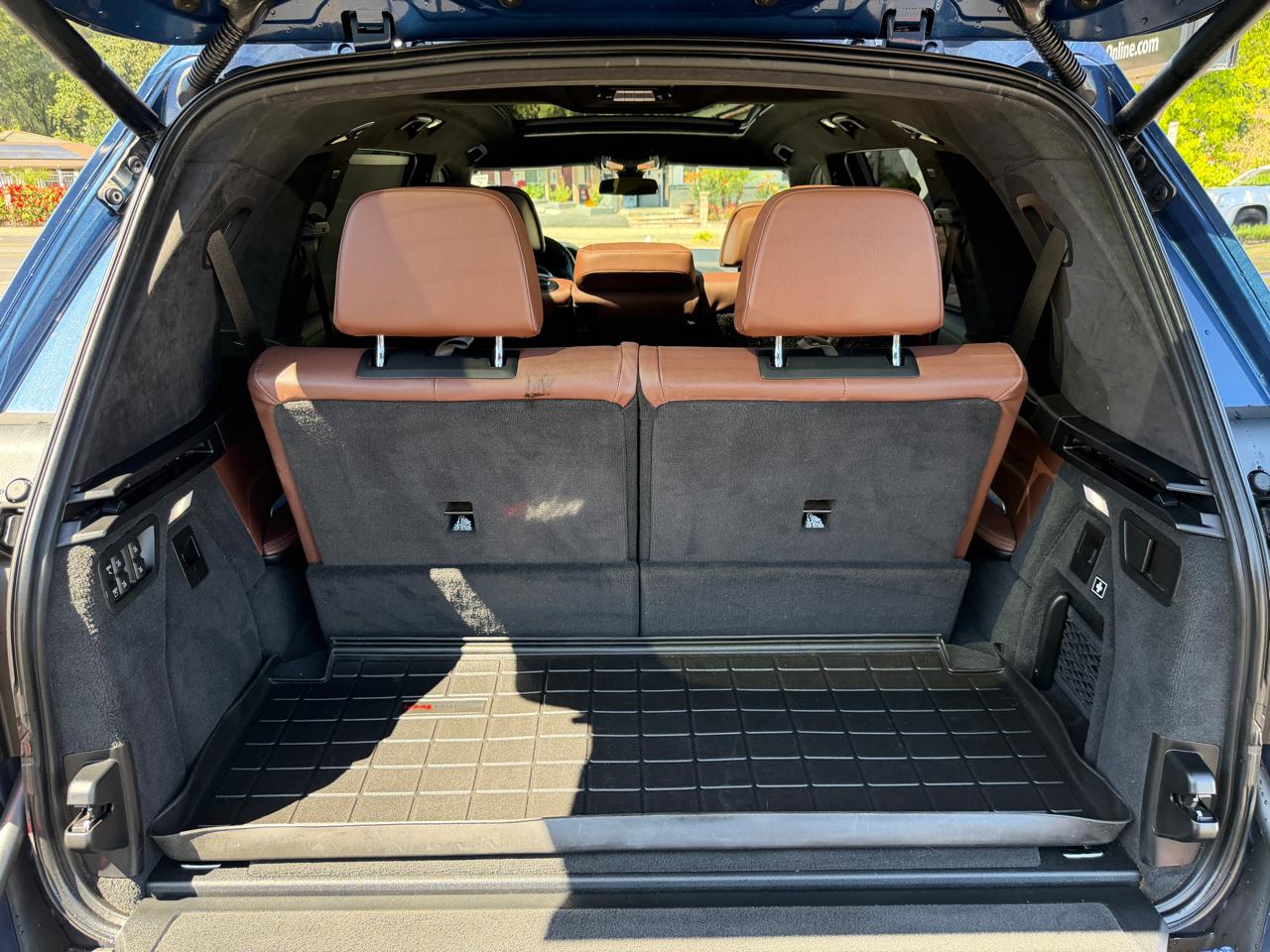 BMW X7  2021
