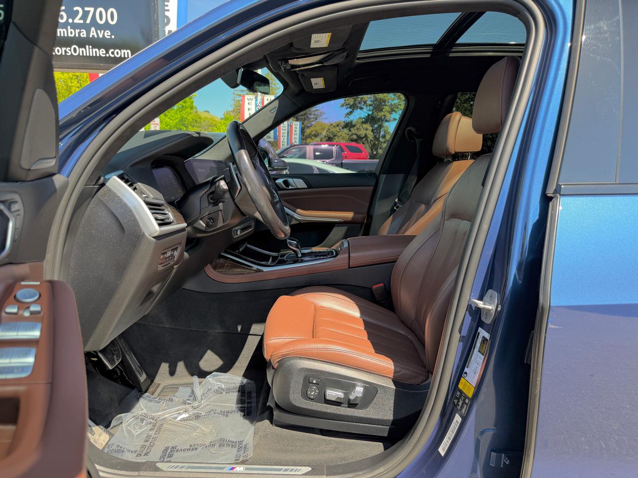 BMW X7  2021
