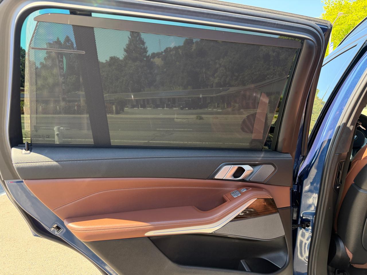 BMW X7  2021