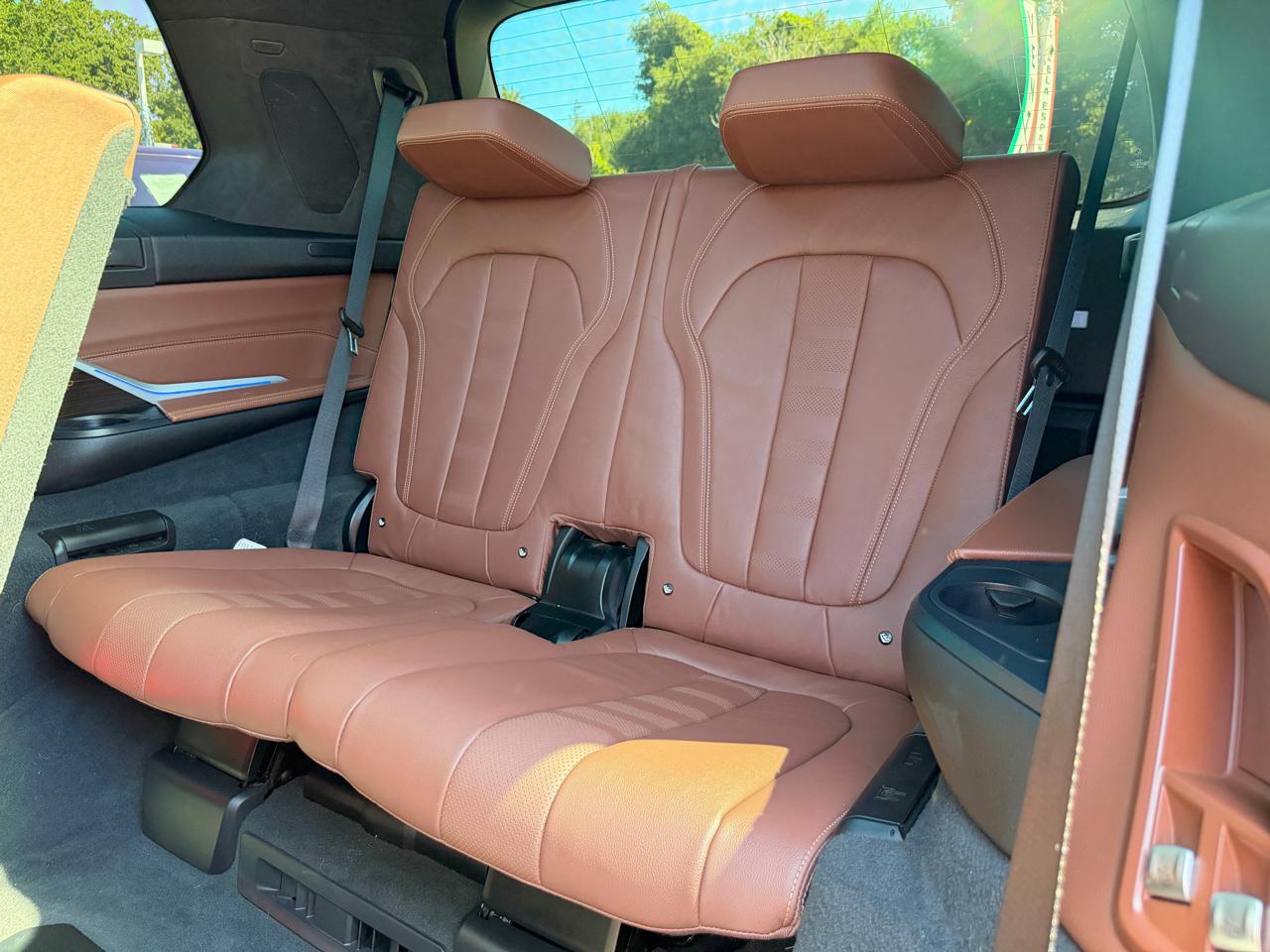 BMW X7  2021