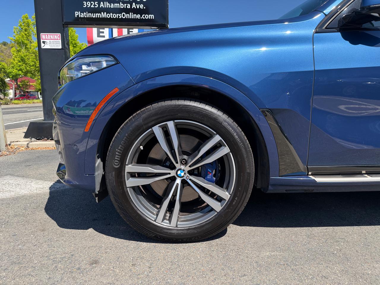 BMW X7  2021