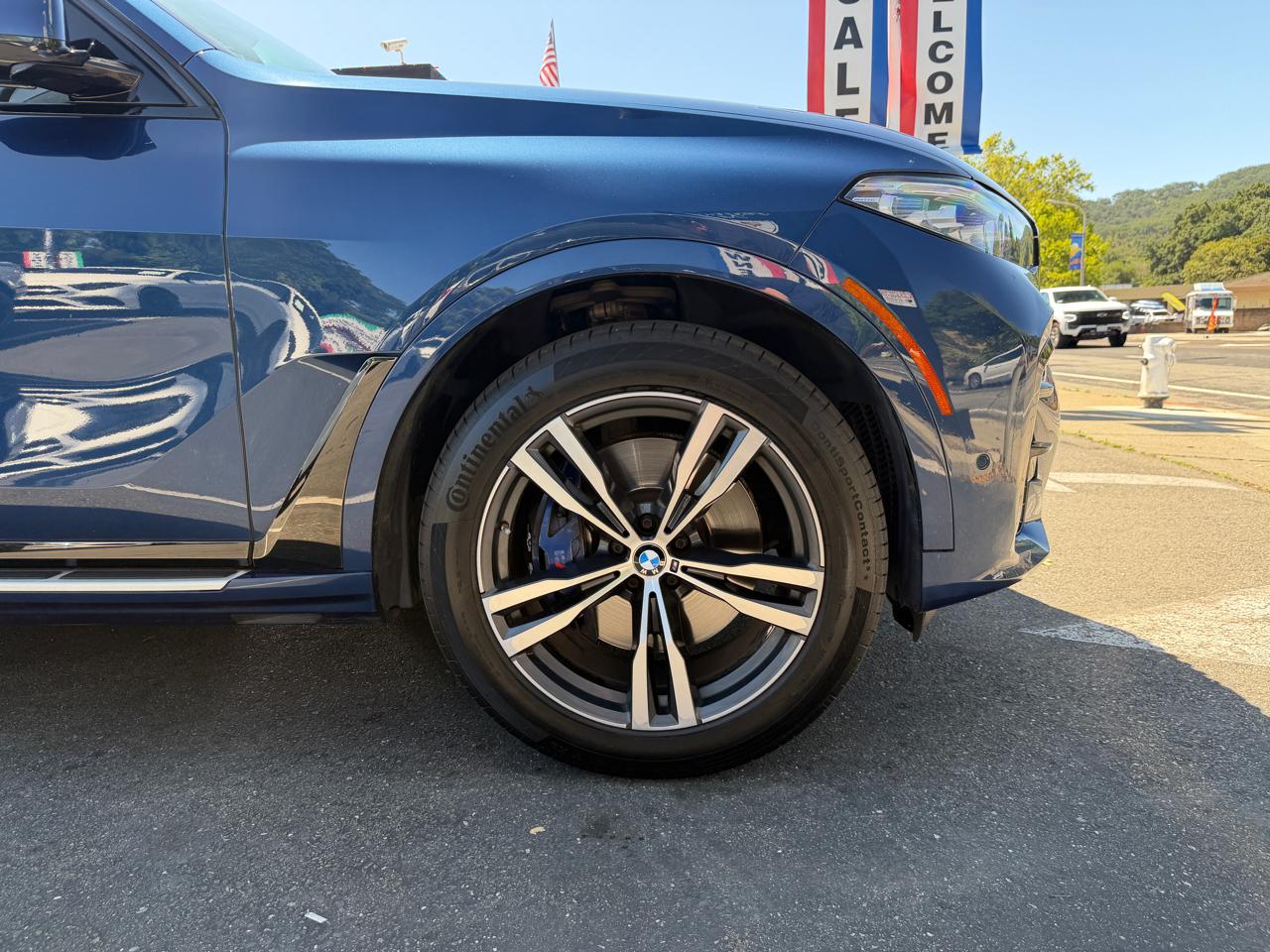 BMW X7  2021
