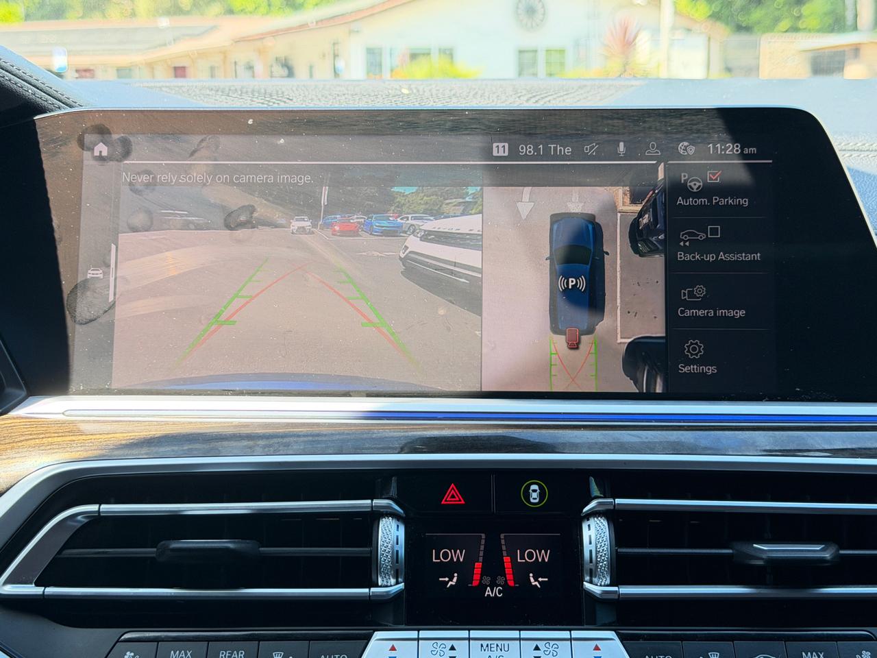 BMW X7  2021