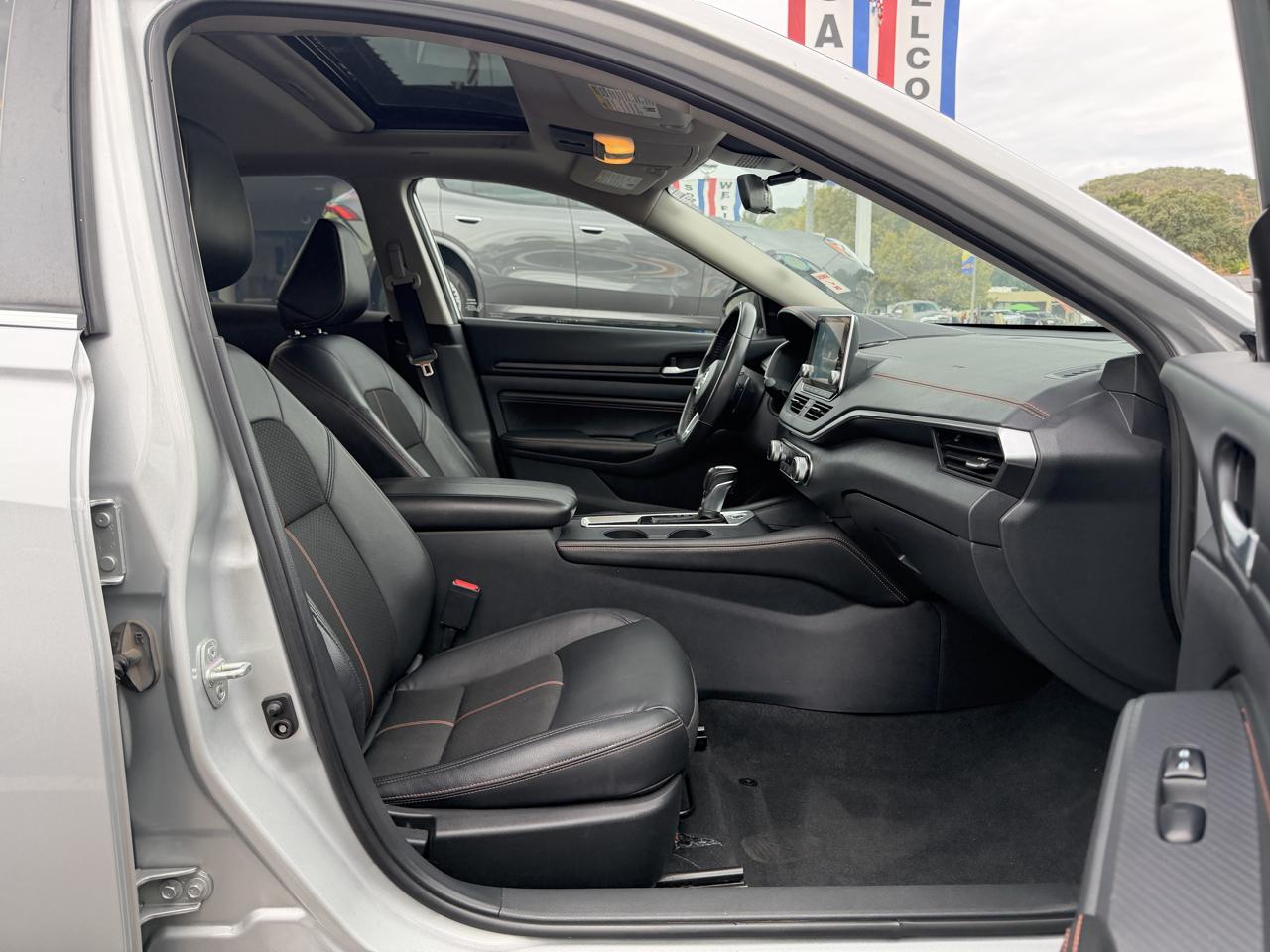 Nissan Altima 2.0 SR Sedan 2022