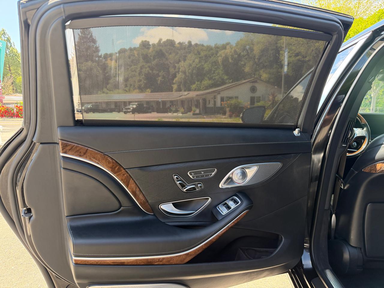 Mercedes-Benz S-Class 4dr Sdn Maybach S 600 RWD 2016