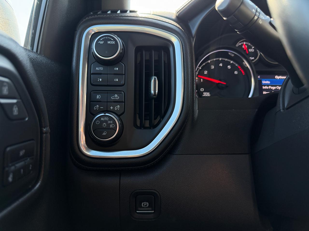 Chevrolet Silverado 1500  2021