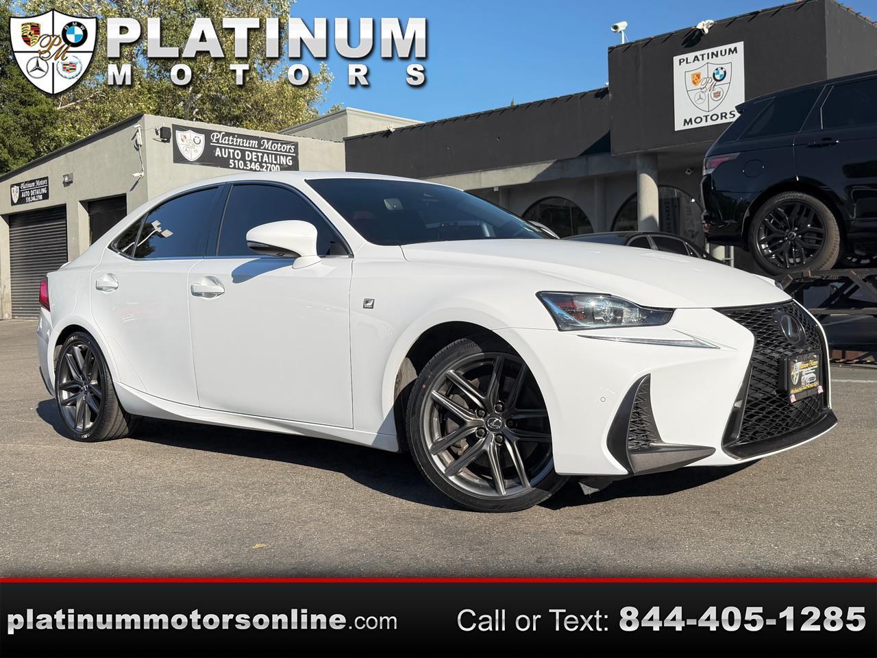 Lexus IS  2019
