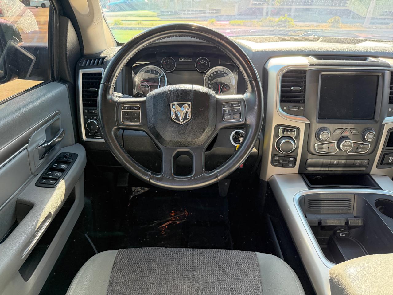 RAM 1500 Big Horn 4x4 Crew Cab 5'7" Box 2018