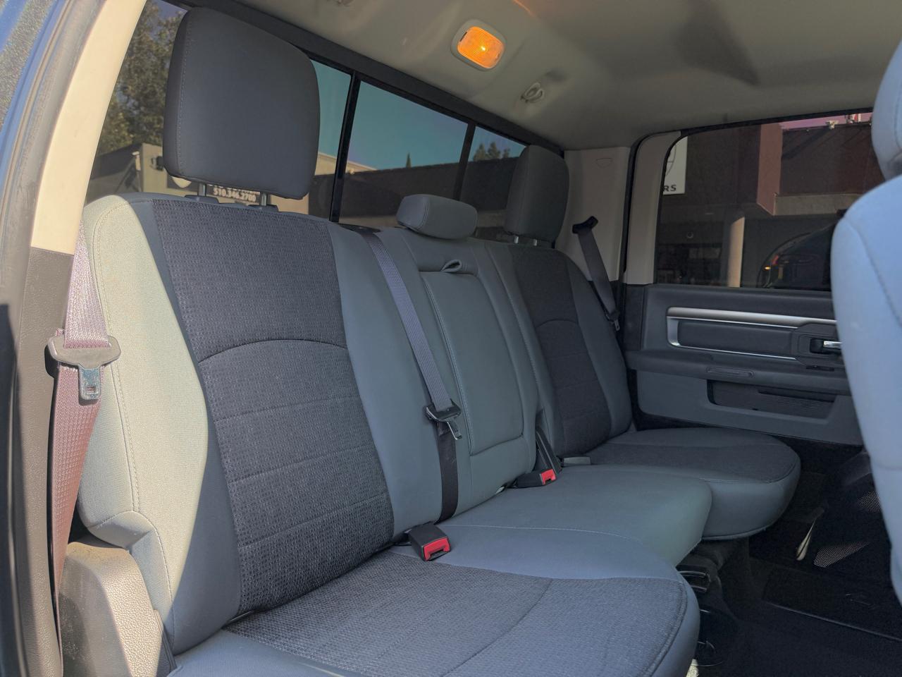 RAM 1500 Big Horn 4x4 Crew Cab 5'7" Box 2018