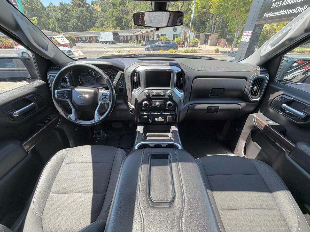 Chevrolet Silverado 1500 4WD Crew Cab 147" RST 2020