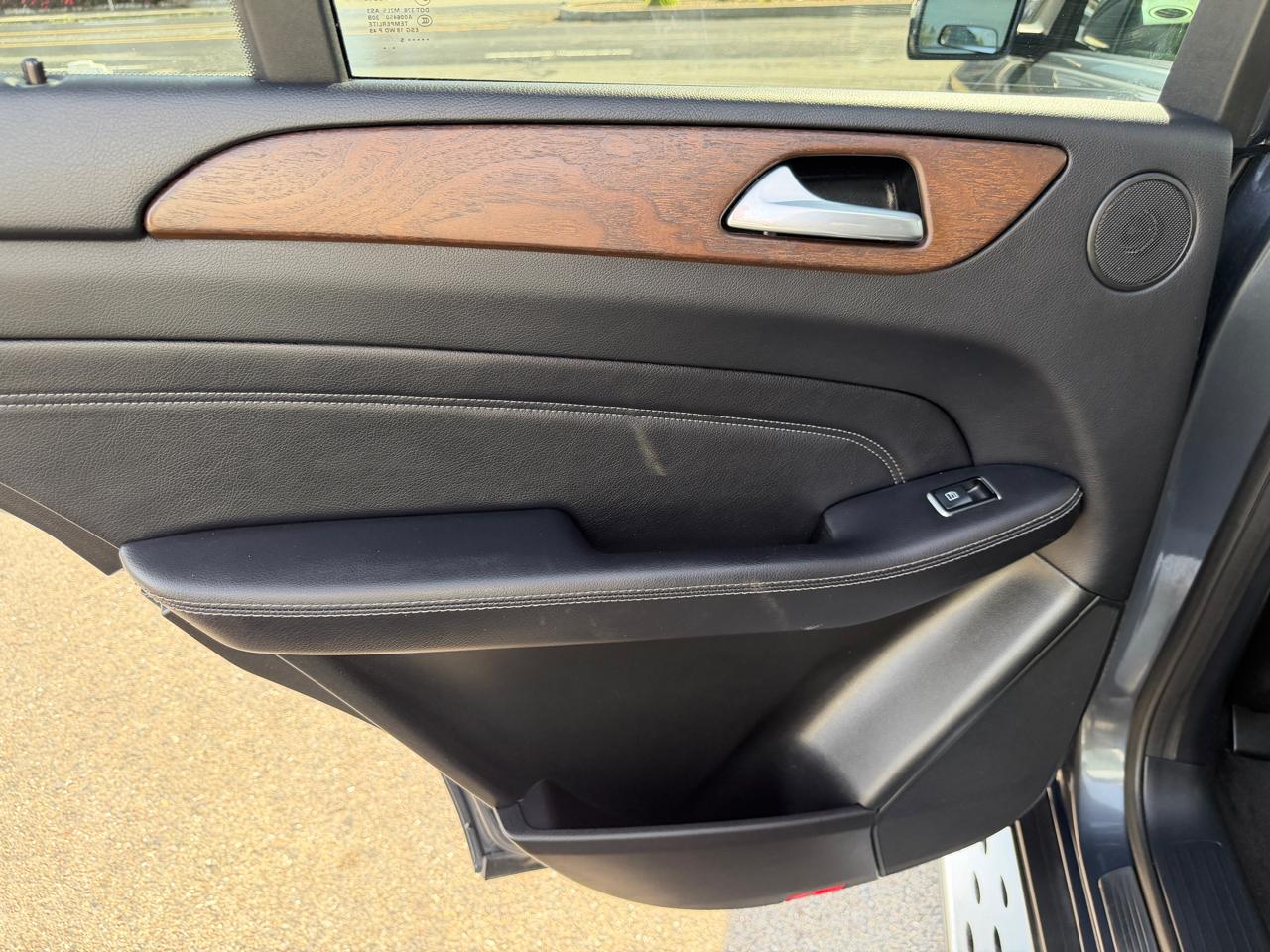 Mercedes-Benz M-Class  2015