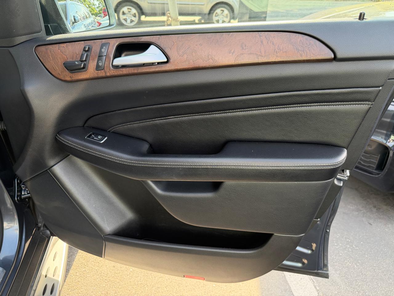 Mercedes-Benz M-Class  2015