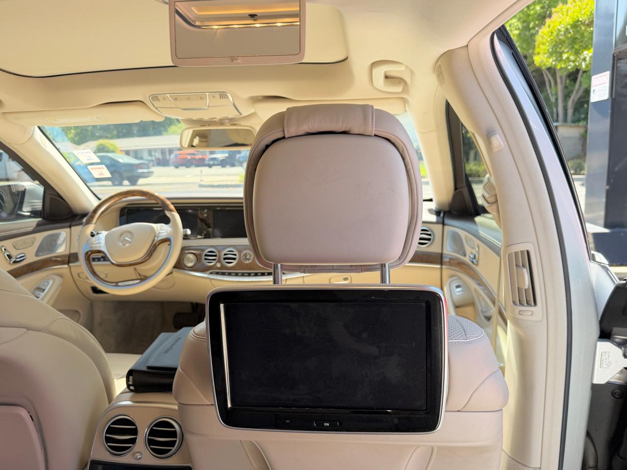 Mercedes-Benz S-Class  2014