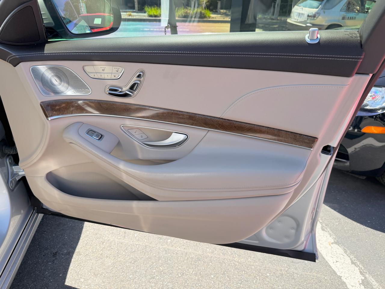 Mercedes-Benz S-Class  2014