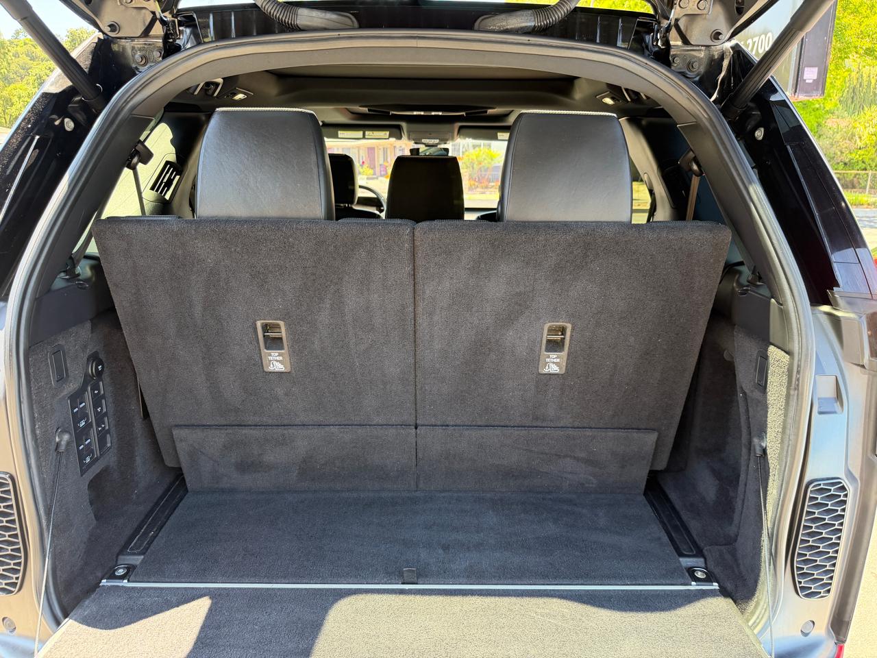 Land Rover Discovery  2020