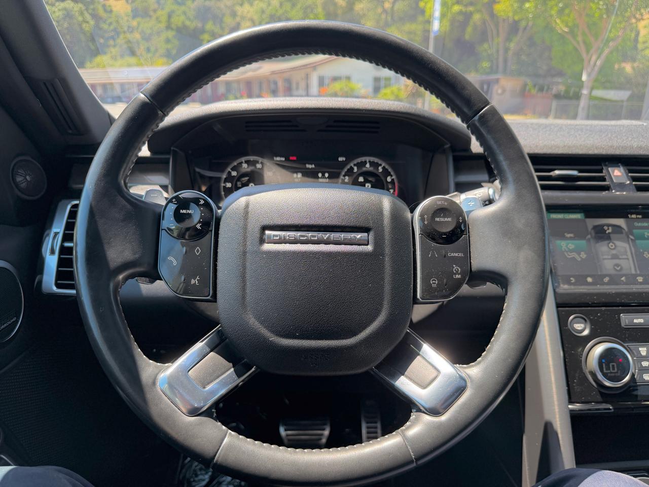 Land Rover Discovery  2020