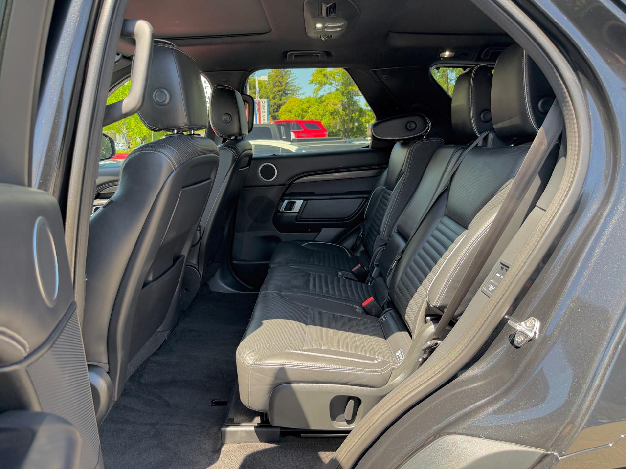 Land Rover Discovery  2020