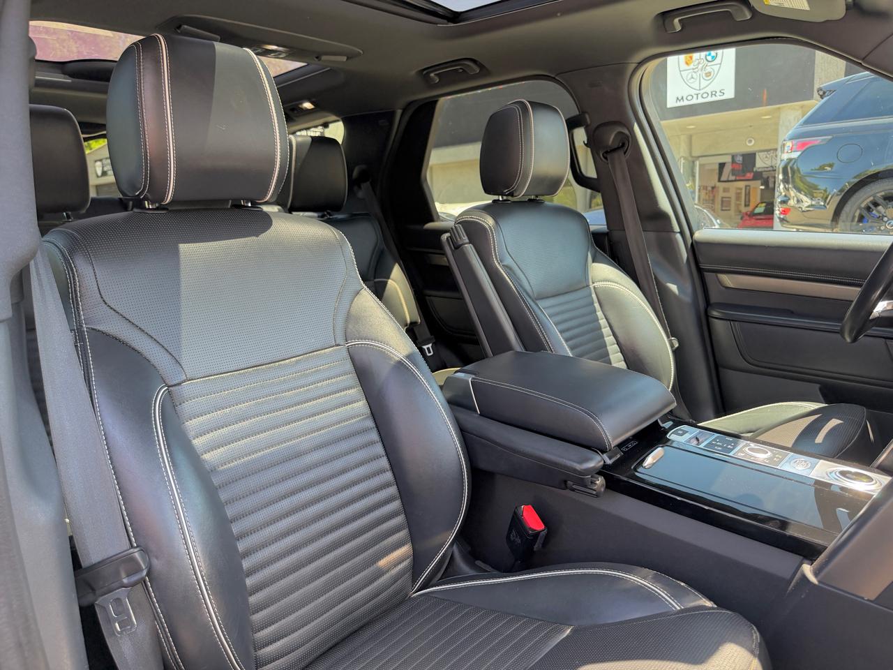 Land Rover Discovery  2020