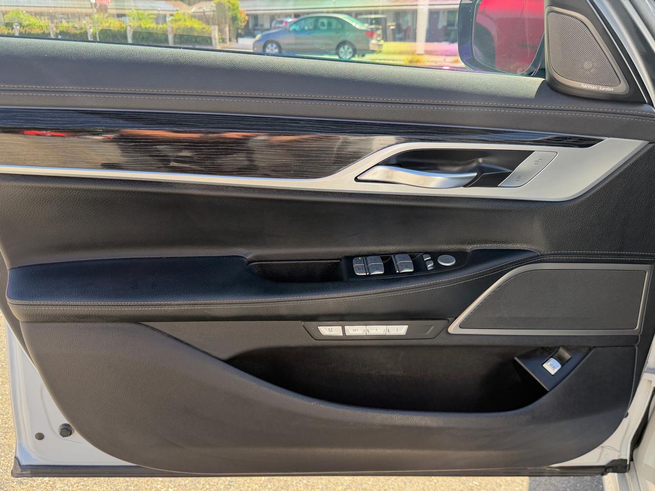 BMW 7 Series  2018