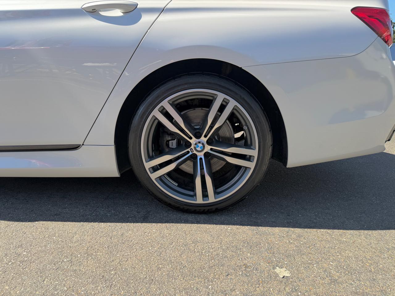 BMW 7 Series  2018