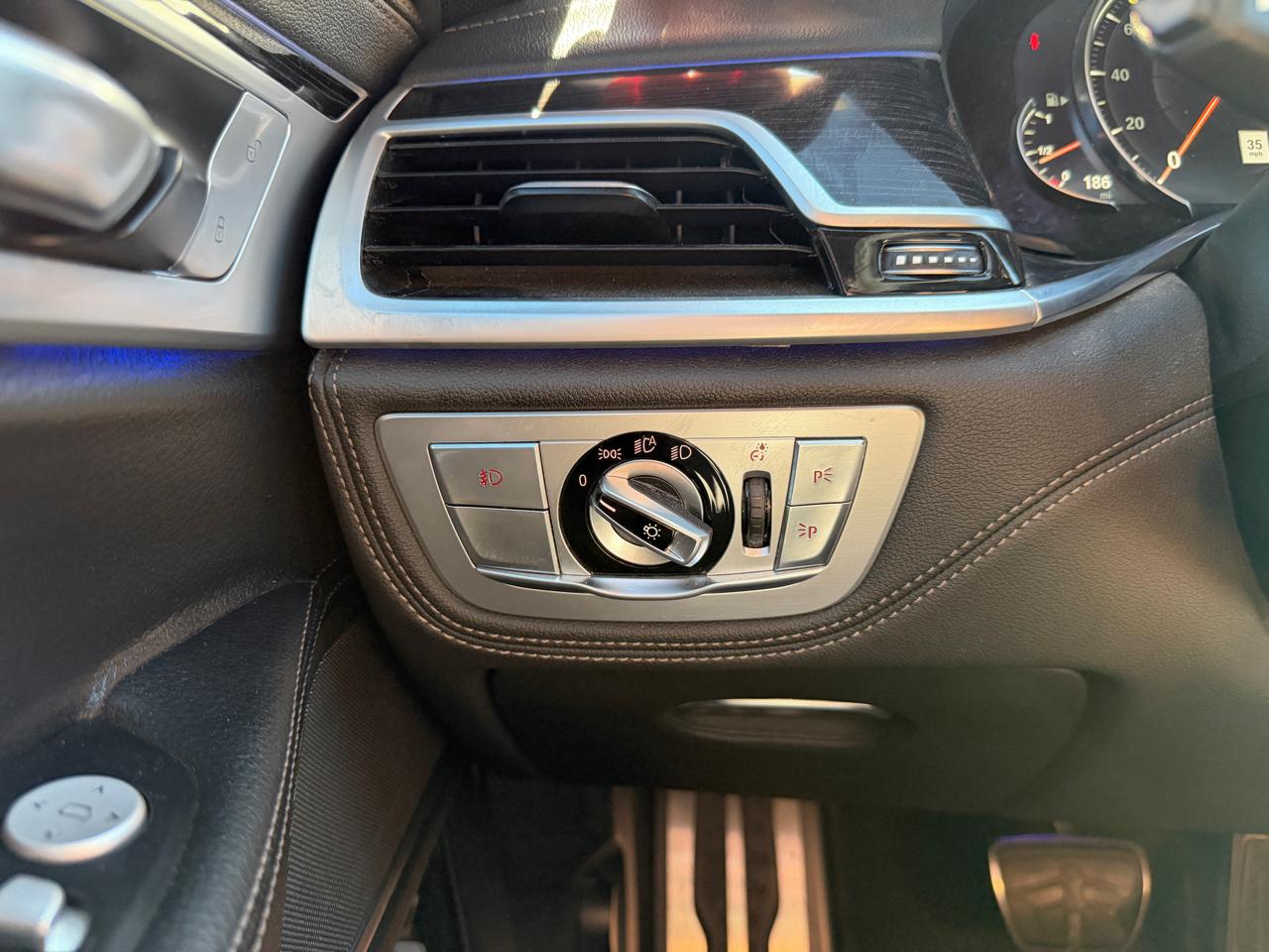 BMW 7 Series  2018