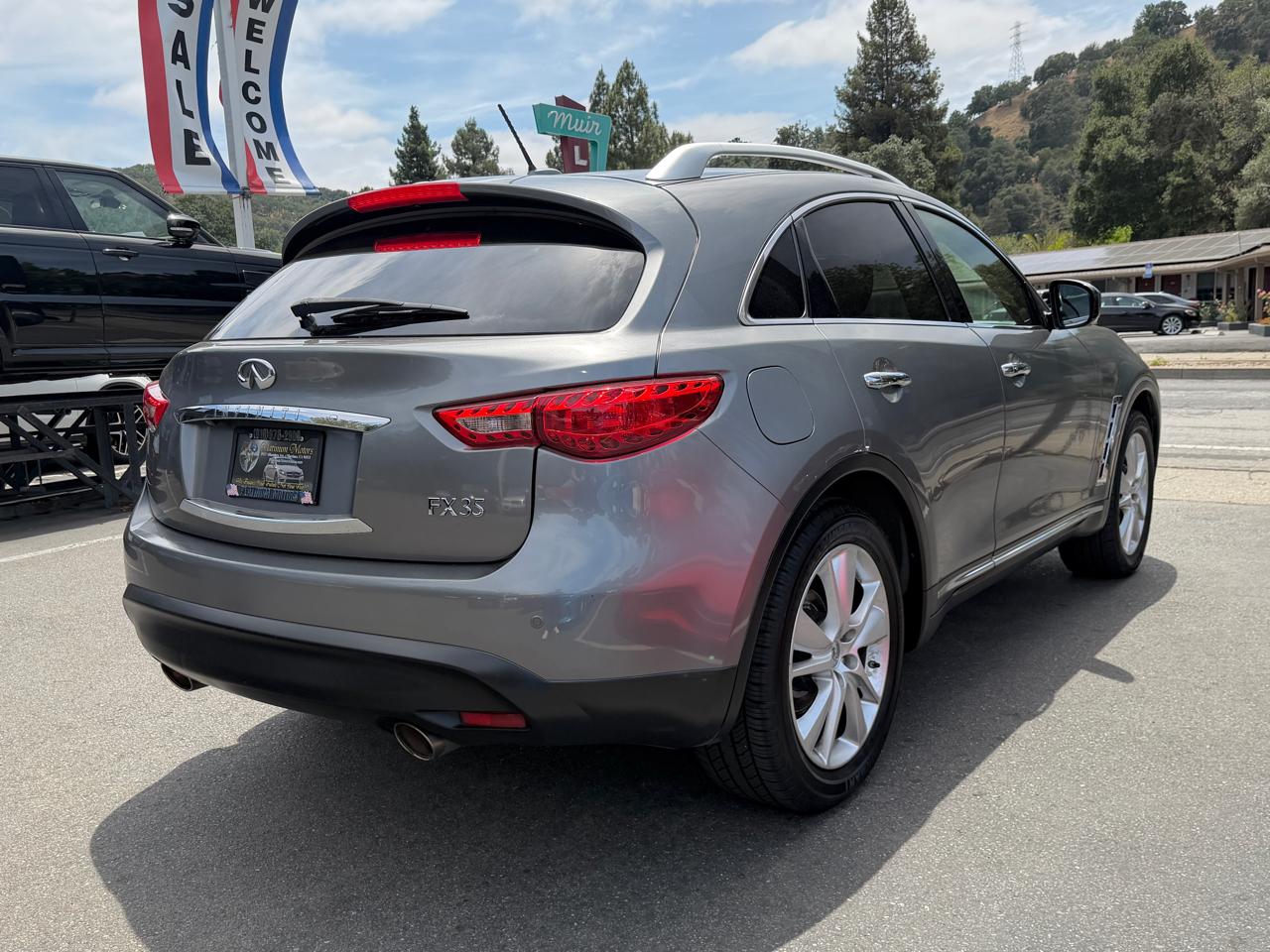 Infiniti FX35  2012