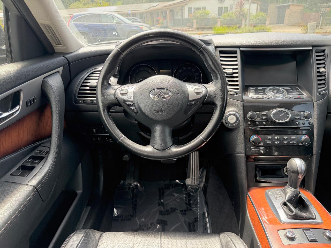 Infiniti FX35  2012