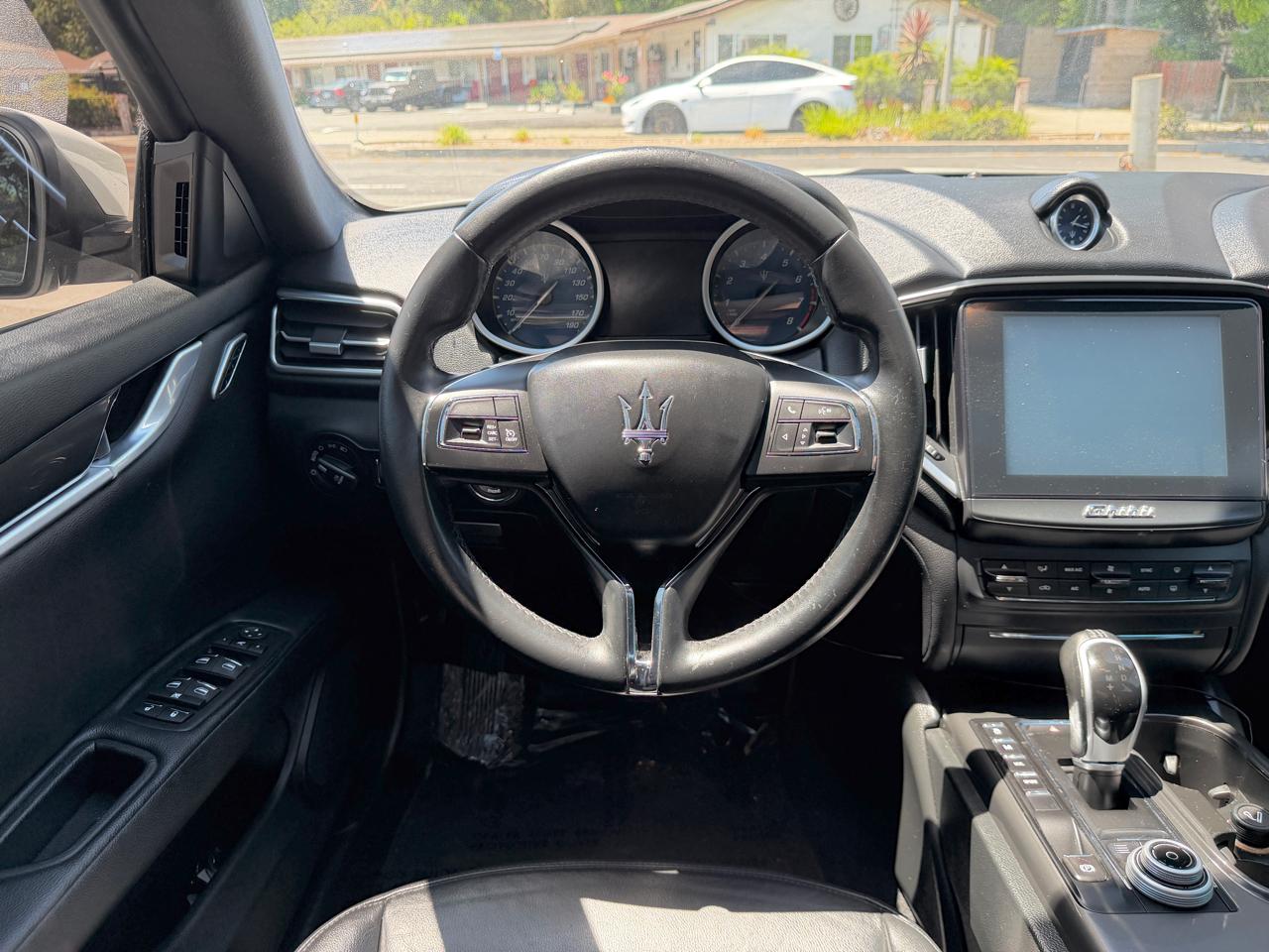 Maserati Ghibli  2017