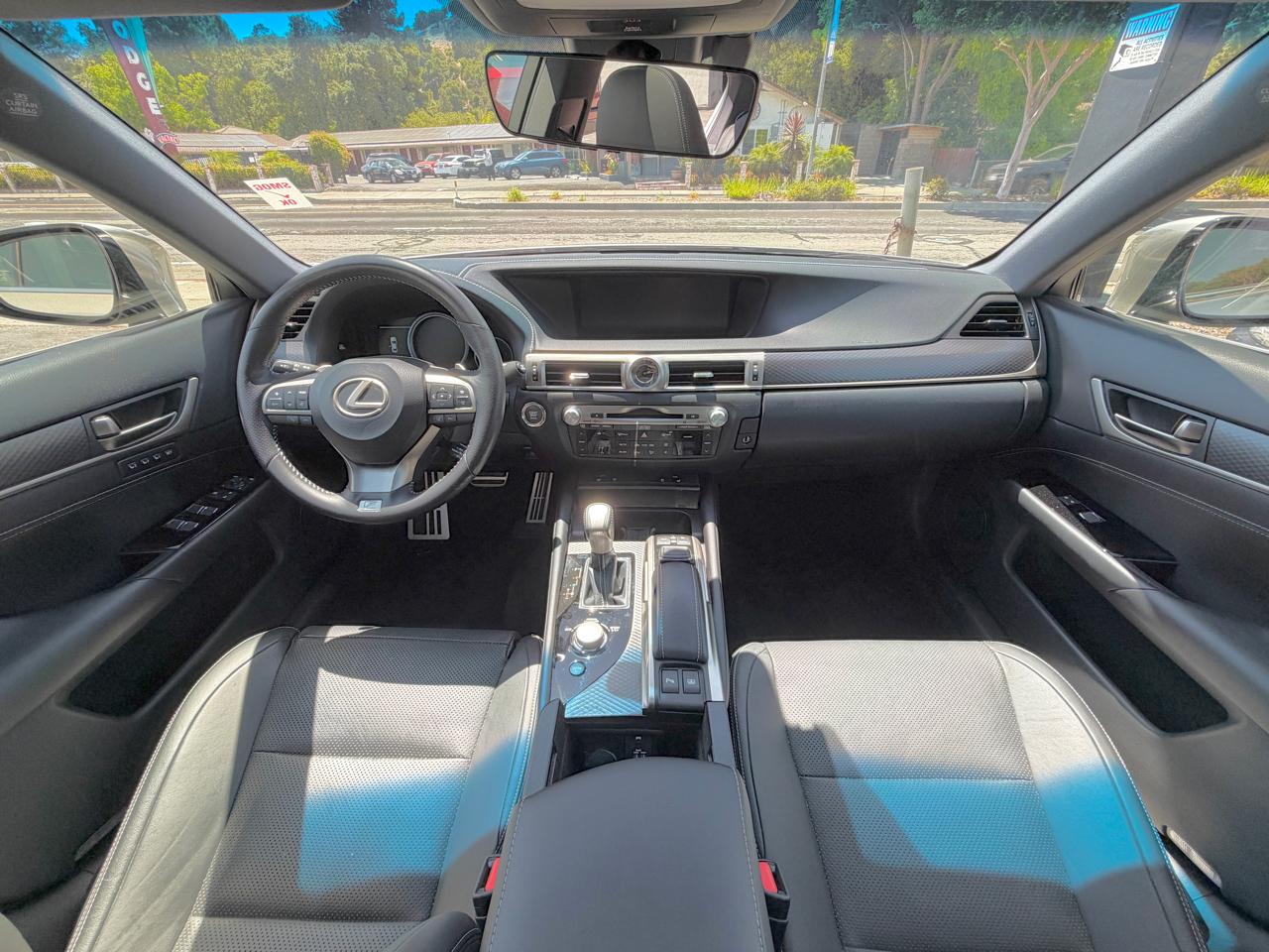 Lexus GS  2019