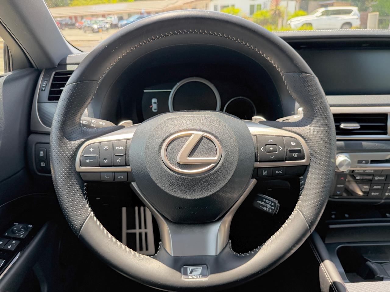 Lexus GS  2019