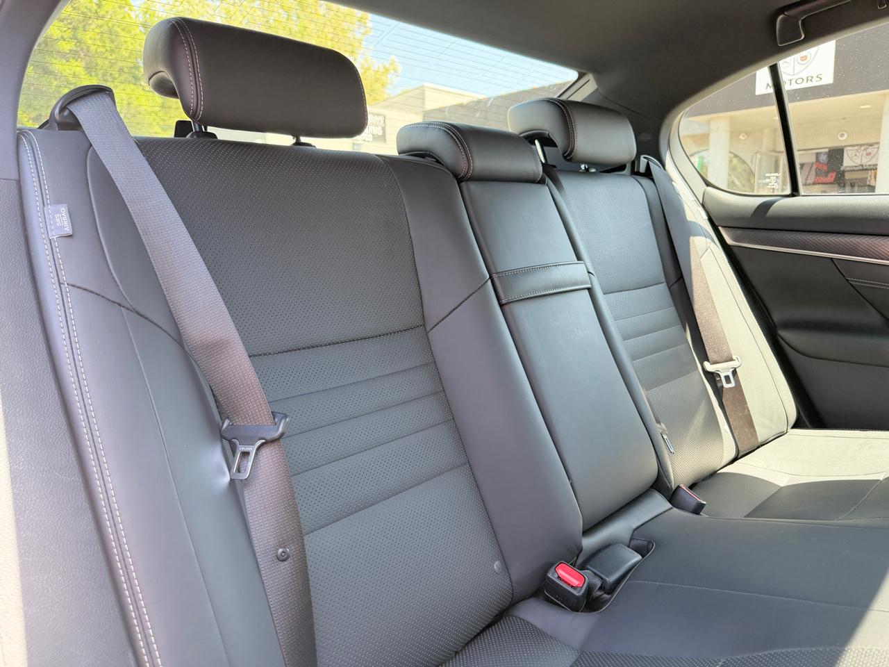 Lexus GS  2019
