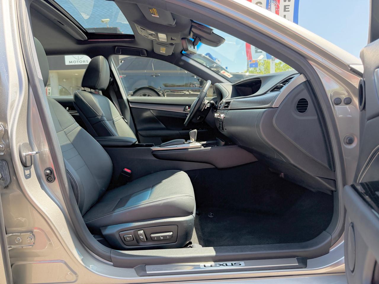 Lexus GS  2019