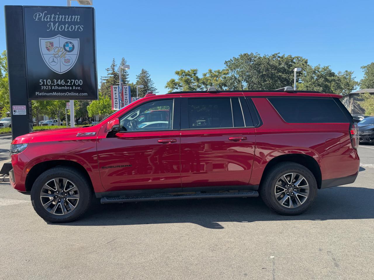 Chevrolet Suburban  2021