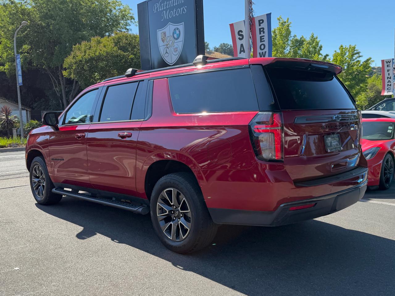 Chevrolet Suburban  2021