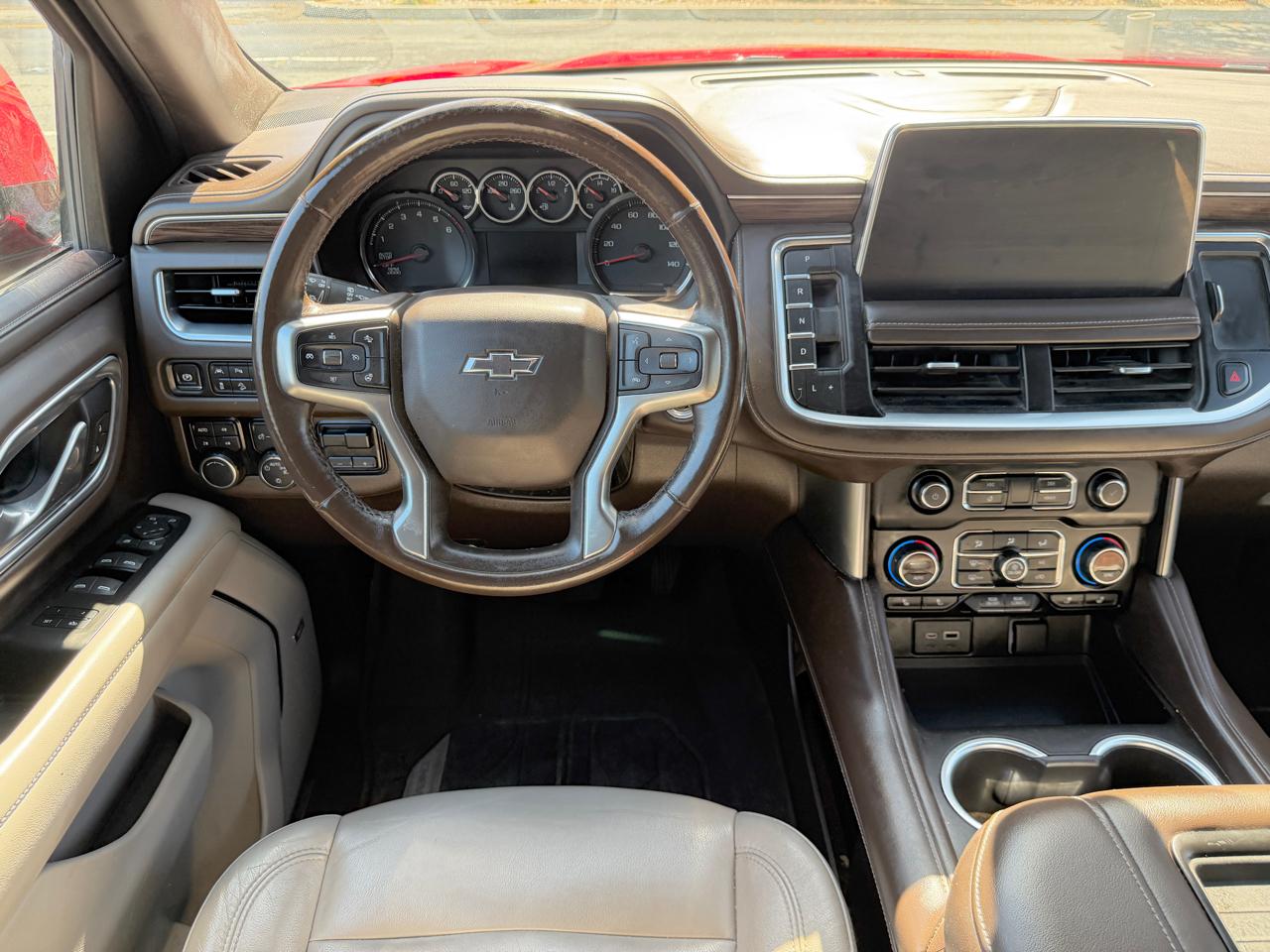 Chevrolet Suburban  2021