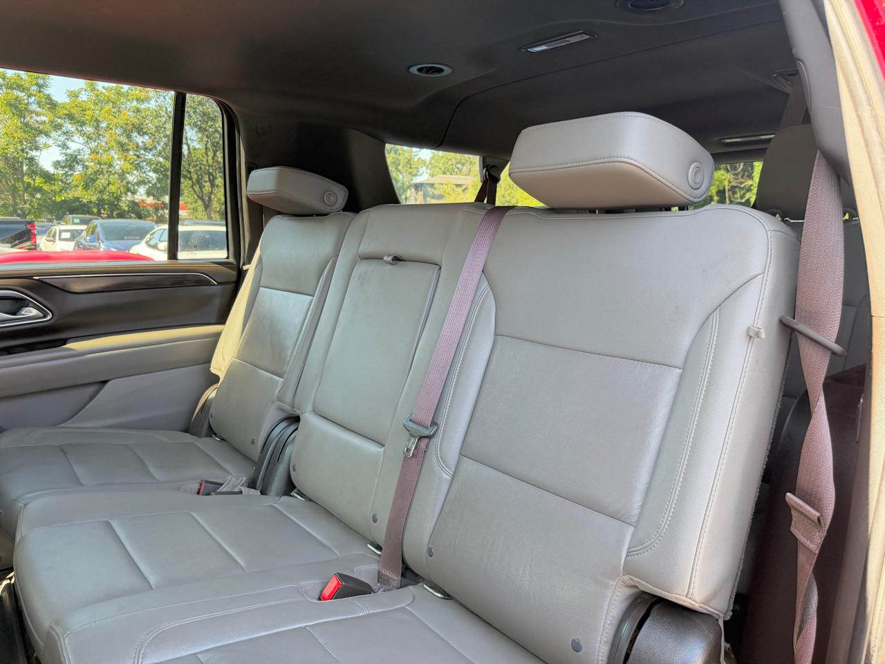 Chevrolet Suburban  2021