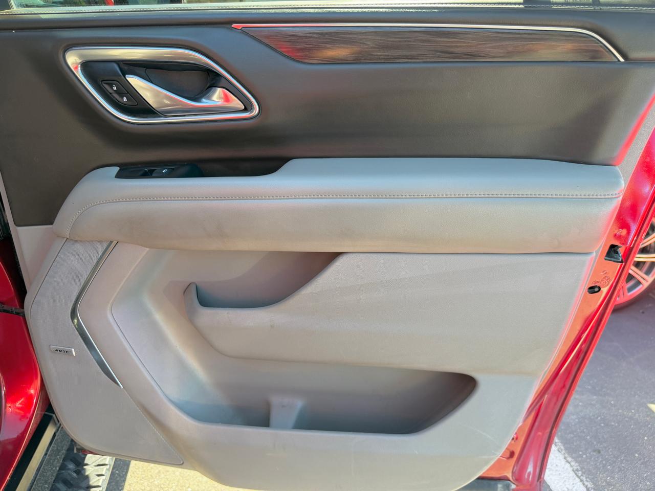 Chevrolet Suburban  2021