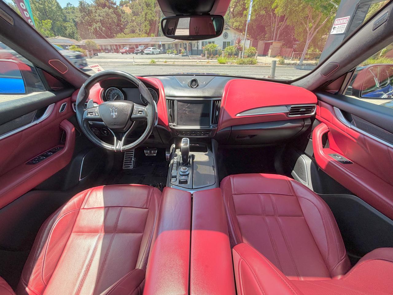 Maserati Levante  2022