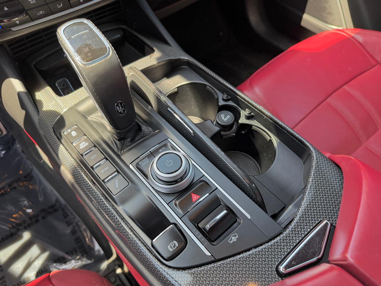 Maserati Levante  2022