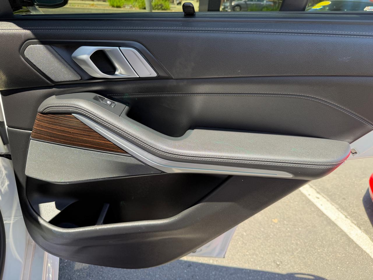 BMW X5  2021