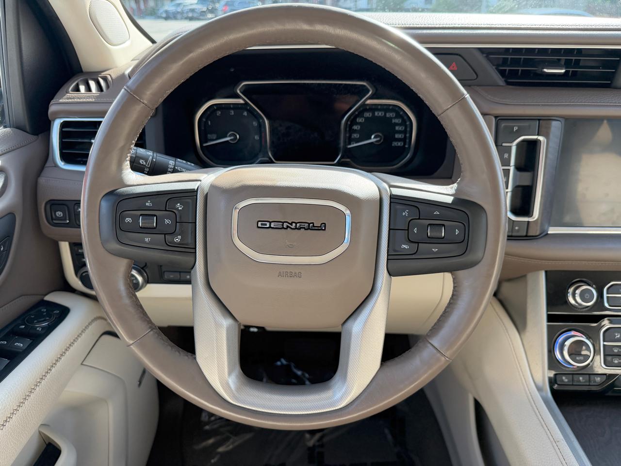 GMC Yukon  2021