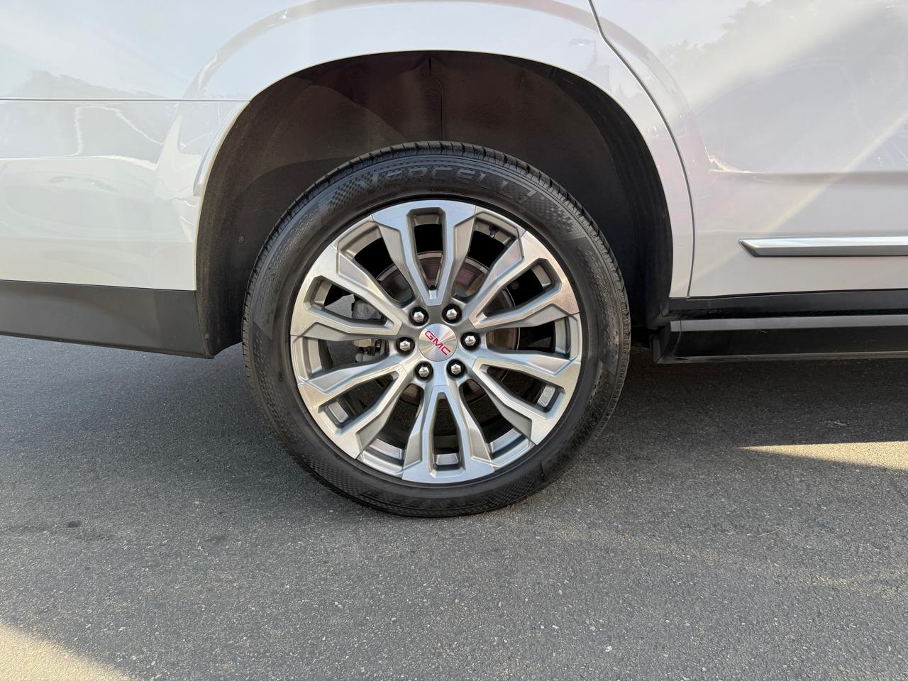 GMC Yukon  2021