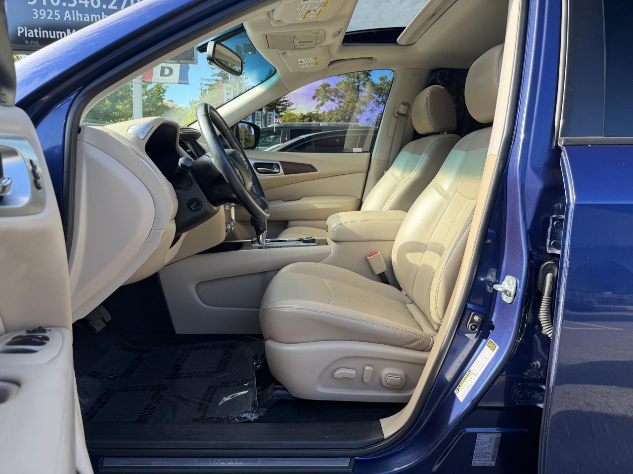 Nissan Pathfinder 4x4 Platinum 2018