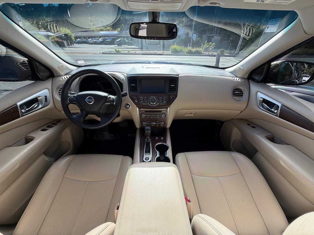 Nissan Pathfinder 4x4 Platinum 2018