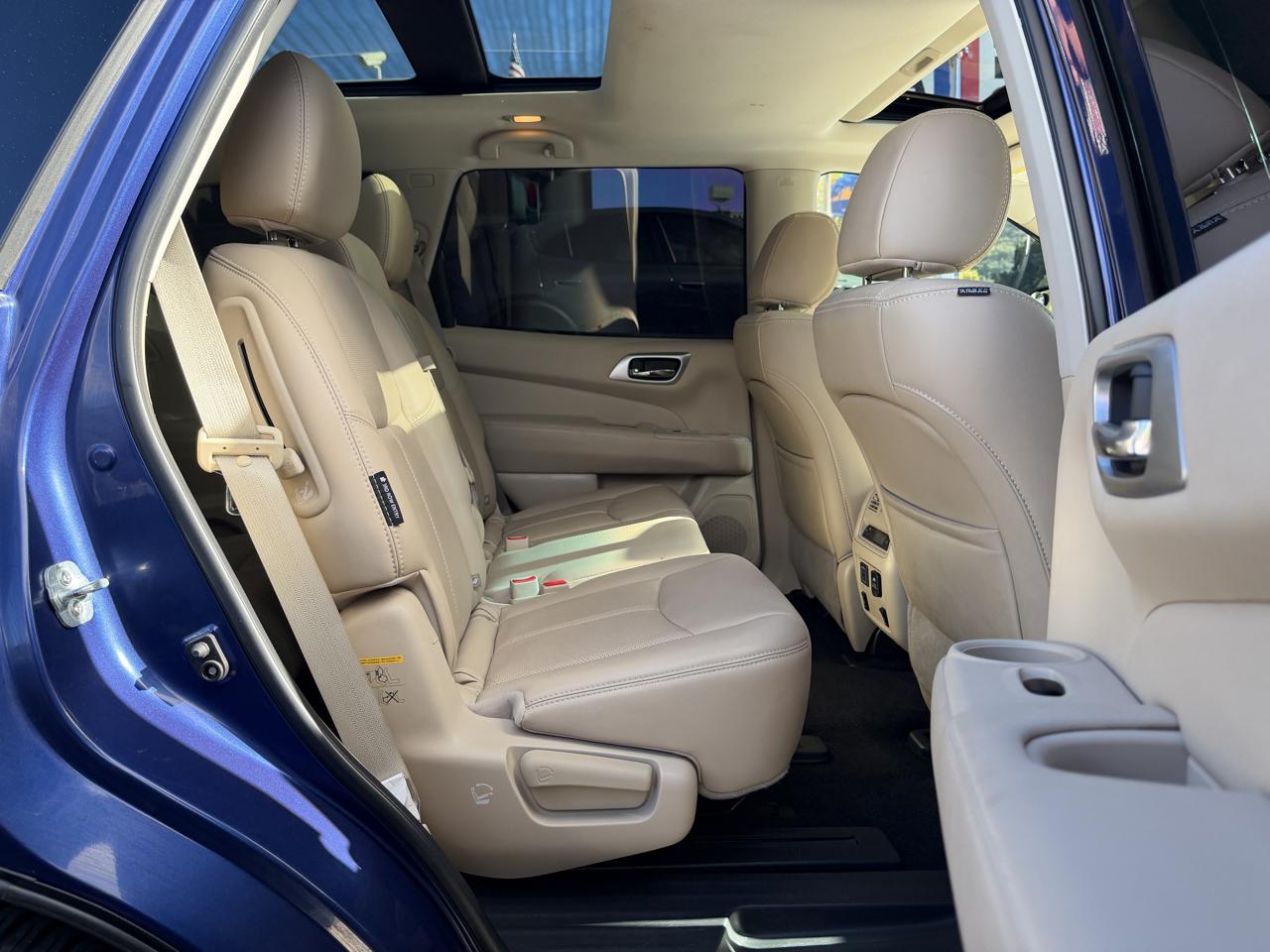 Nissan Pathfinder 4x4 Platinum 2018