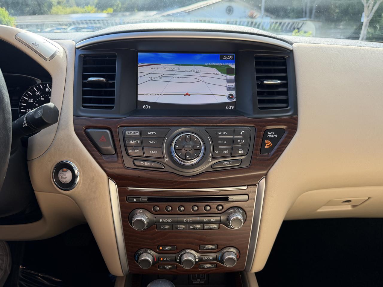Nissan Pathfinder 4x4 Platinum 2018