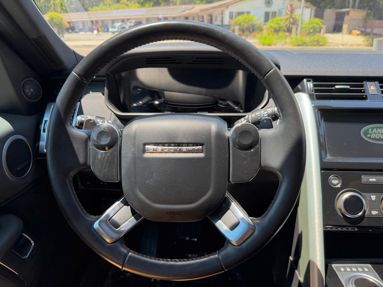 Land Rover Discovery  2019