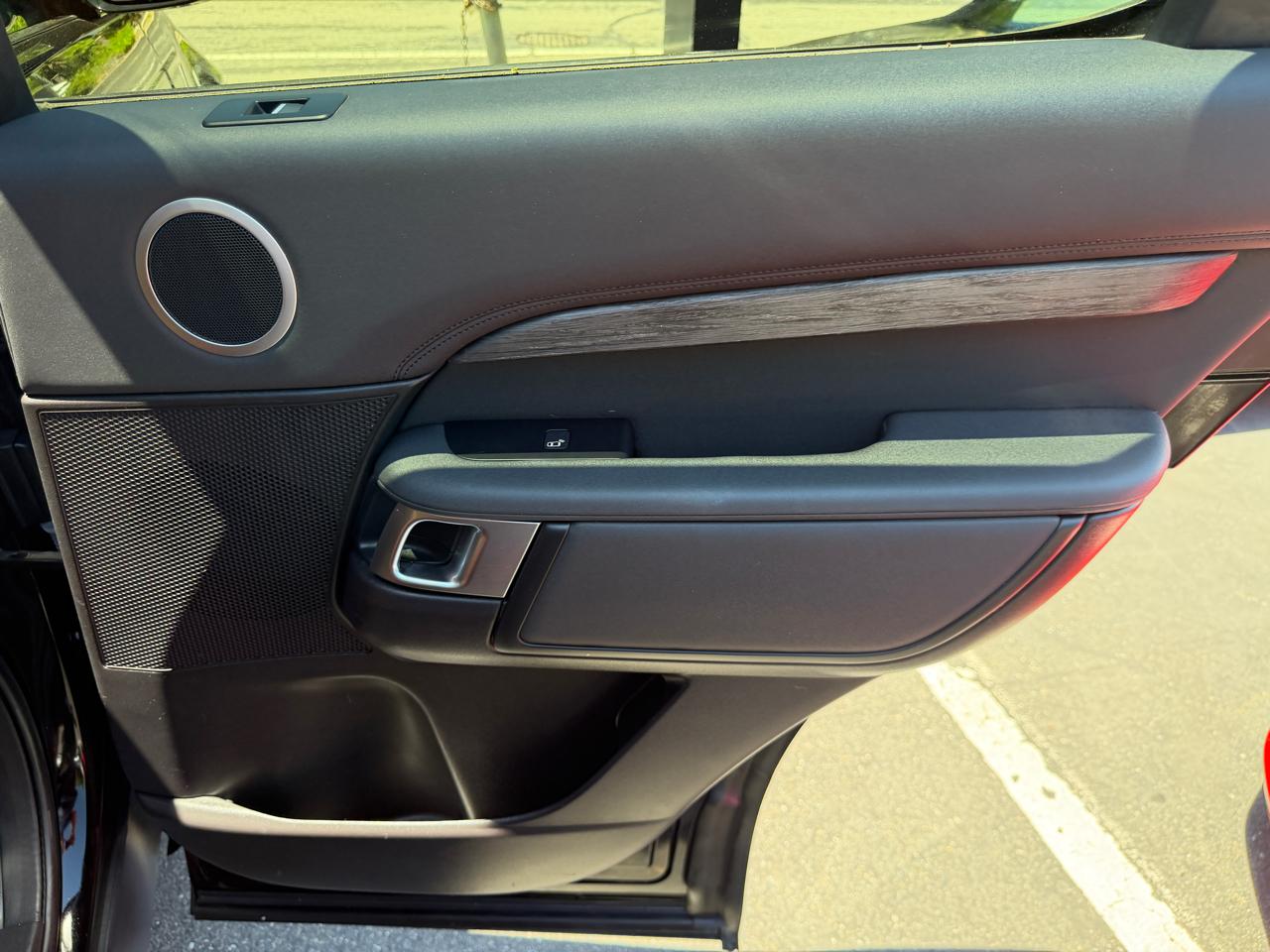 Land Rover Discovery  2019