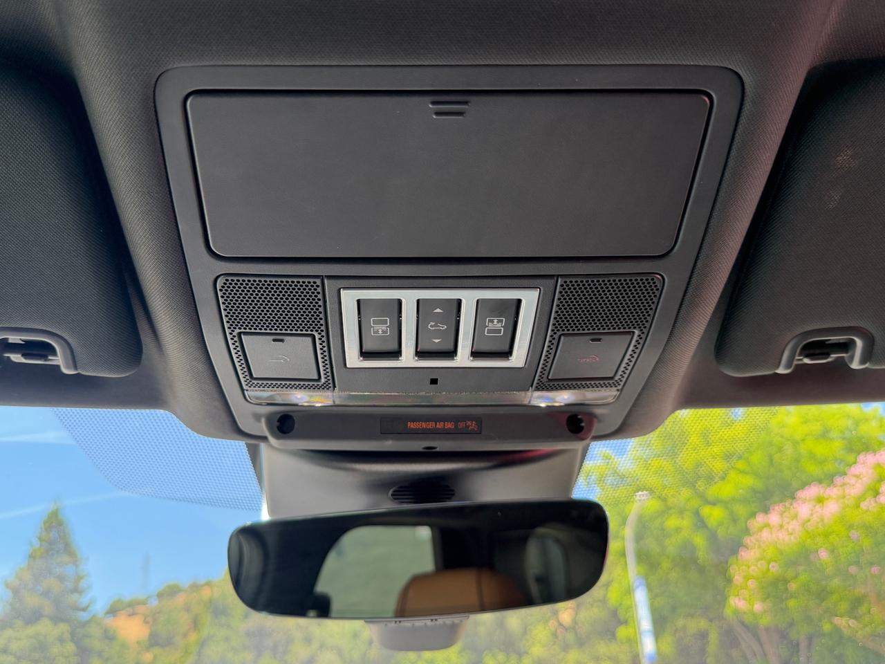 Land Rover Discovery  2019